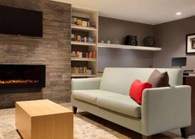 Country Inn & Suites by Radisson Asheville River Arts District 2