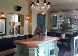 Royal Hotel, Bar & Grill 2