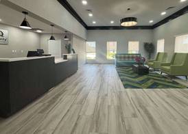 Quality Inn & Suites at Airport Blvd I-65 5