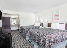 Days Inn by Wyndham St Clairsville 5