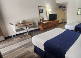 Parkview Inn and Conference Center 3