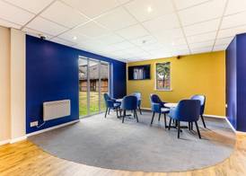 Days Inn by Wyndham Warwick North M40 4