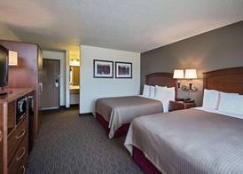AmericInn by Wyndham Grundy Center 5