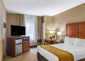 Comfort Inn Gurnee near Six Flags 4