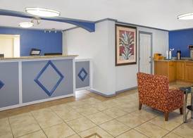 Travelodge by Wyndham Fort Myers Cape Coral 3