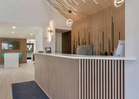 Days Inn by Wyndham Thornton 2