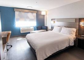 Holiday Inn Express OAKDALE by IHG 3