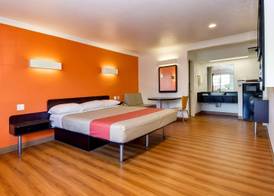Motel 6 Garden Grove 3