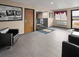 Super 8 by Wyndham Mentor/Cleveland Area 4