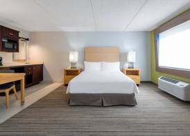 Holiday Inn Express & Suites WHEAT RIDGE-DENVER WEST by IHG 5