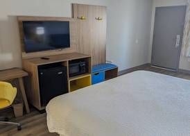 Days Inn by Wyndham Mooresville Lake Norman 5