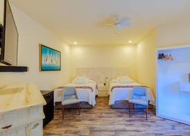 Hotel Paradise Suites 4