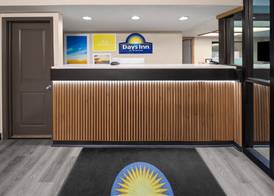 Days Inn by Wyndham Kansas City Northeast 3