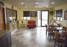 Super 8 by Wyndham Newport News/Jefferson Ave. 4