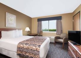 Baymont by Wyndham Columbus/Rickenbacker 3