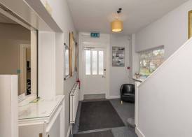 Ascot Grange Hotel & Apartments 4