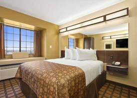 Microtel Inn & Suites by Wyndham Round Rock 5