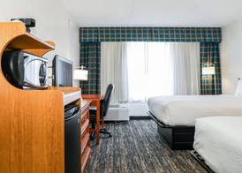 Ramada by Wyndham Cumberland Downtown 4