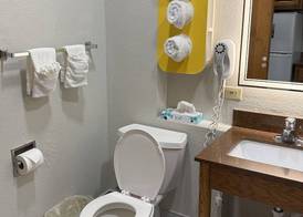 TownHouse Extended Stay Hotel Downtown 4