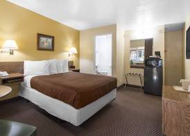 Eureka Town House Motel - Historic Old Town 4