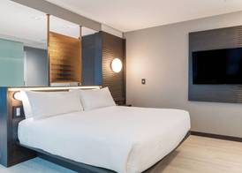 AC Hotel by Marriott Burlington 5