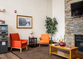 BlissPoint Inn & Suites Marion 4