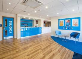 Travelodge Winnersh Triangle 5