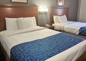 Travelodge by Wyndham Terre Haute 3