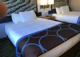 Boarders Inn & Suites by Cobblestone Hotels - Waterloo/Cedar Falls 4