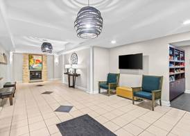 Country Inn & Suites by Radisson, Elizabethtown, KY 3