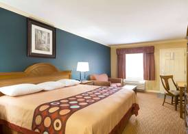 Super 8 by Wyndham Covington 4