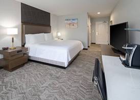Best Western Valencia/Six Flags Inn & Suites 4