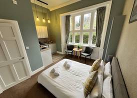 Rossal House Apartments 3