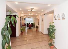 Plus Hotel 5