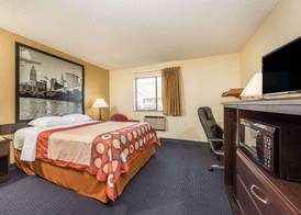 Super 8 By Wyndham Franklin/Middletown Area 3