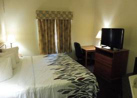 Red Roof Inn & Suites Galloway 4