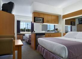Microtel Inn & Suites by Wyndham Plattsburgh 5