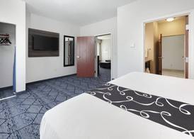 La Quinta by Wyndham Denton - University Drive 5