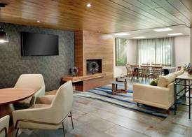 Fairfield by Marriott Inn & Suites Asheville Outlets 2