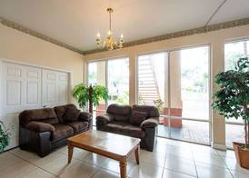 Econo Lodge Inn & Suites Clearwater Central 3
