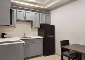Days Inn & Suites by Wyndham Houston Hobby Airport 4