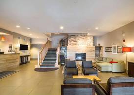 Country Inn & Suites by Radisson, Fond du Lac, WI 4