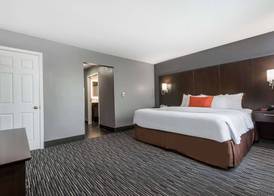 Hawthorn Extended Stay by Wyndham Columbus West 3