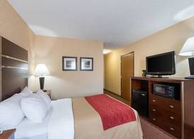 Quality Inn Parkersburg North - Vienna 2