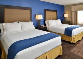Holiday Inn Express & Suites CHARLOTTE by IHG 3