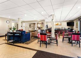 SureStay Plus by Best Western Reading North 4