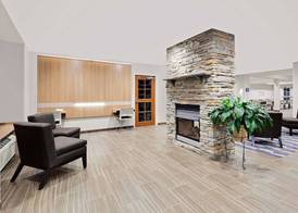 Microtel Inn & Suites by Wyndham Middletown 2