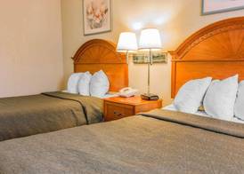 Quality Inn Grand Rapids North 5