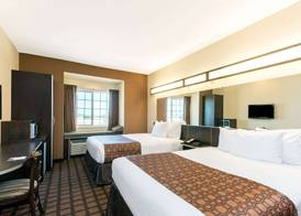 Microtel Inn and Suites Eagle Pass 4