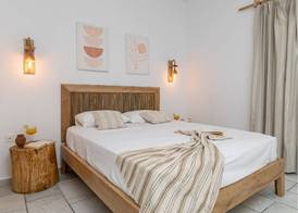 Studios Vrettos Beachside Hotel 5